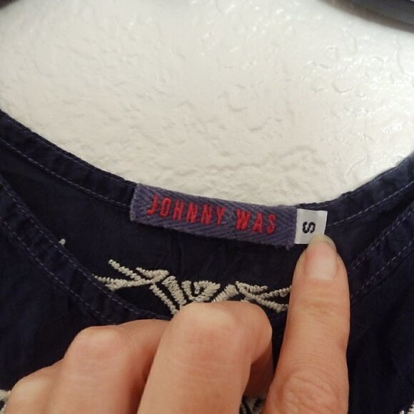 Johnny Was embroidered crew neck buttoned cupra rayon long sleeve blouse sz S - Picture 3 of 8